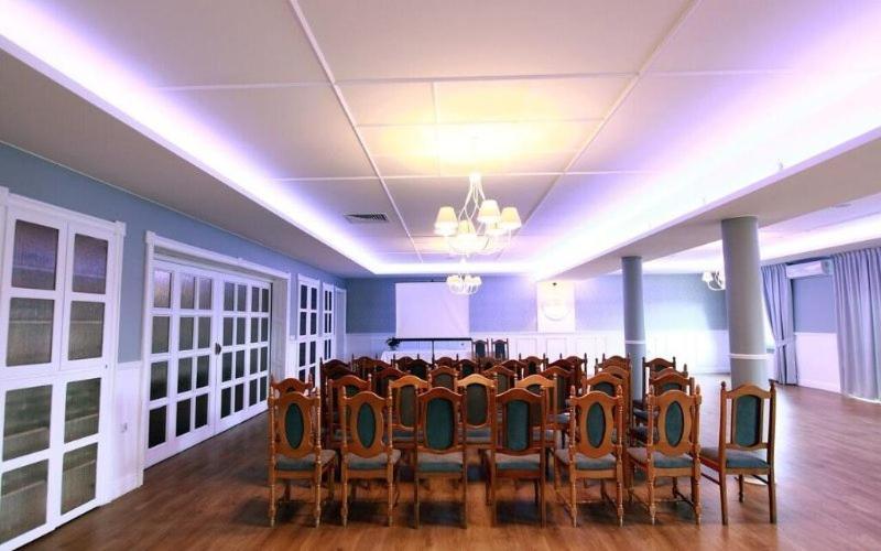 Hotel Kresowianka 코닌 외부 사진